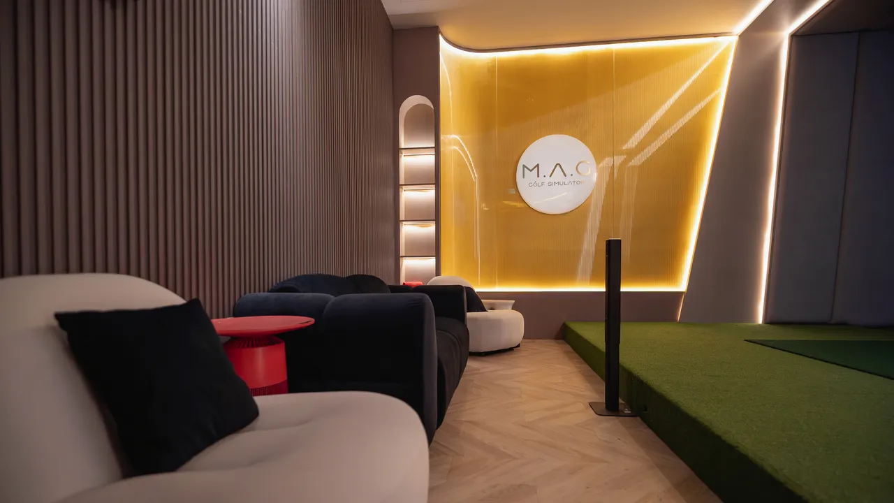 大直蓬萊B Dazhi，室內高爾夫練習場，室內高爾夫模擬器