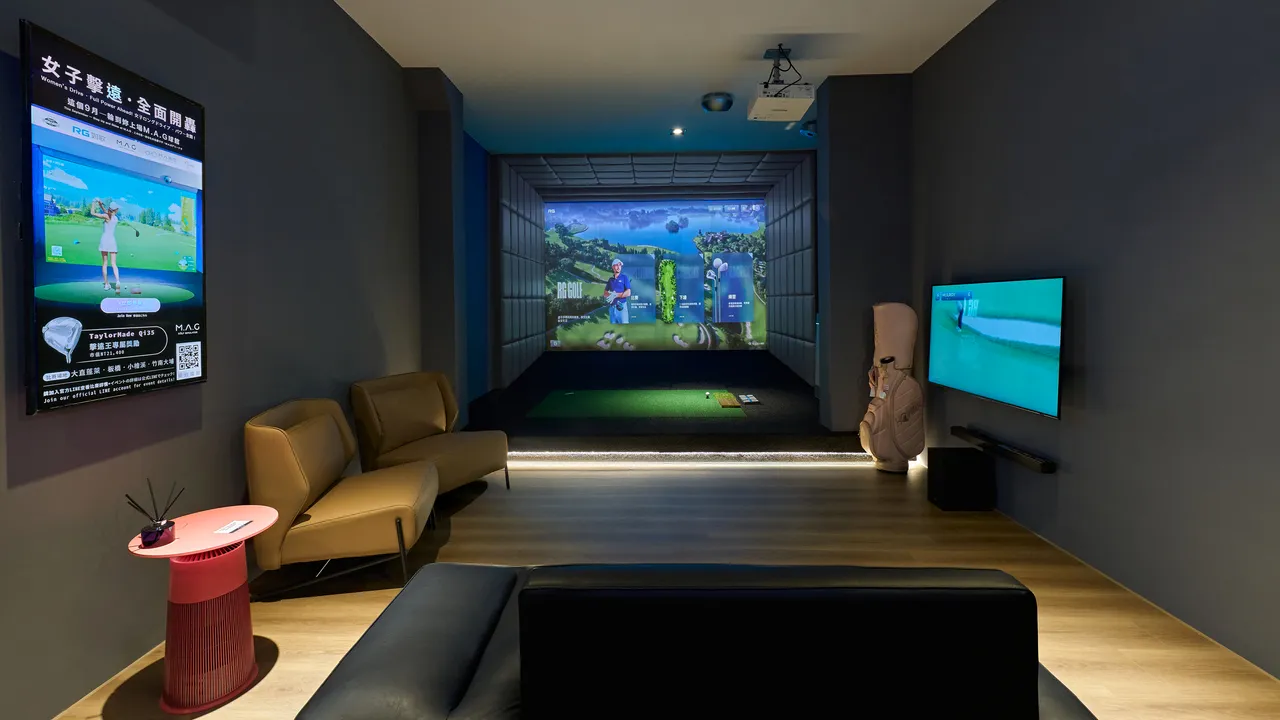 Location Zhunan Dapu，室內高爾夫練習場，室內高爾夫模擬器